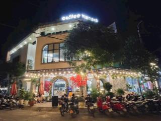 Cho thuê biệt thự mặt phố trần quốc toản, diện tích đất tổng 310m2, siêu phẩm phố cà phê..