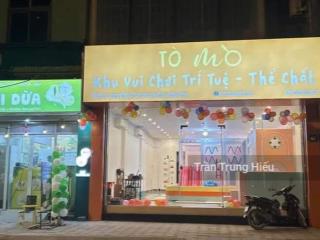 Cho thuê nhà mặt phố cầu gỗ, kinh doanh đắc địa, diện tích 60m2x2 tầng, mặt tiền 3m, mô hình sach