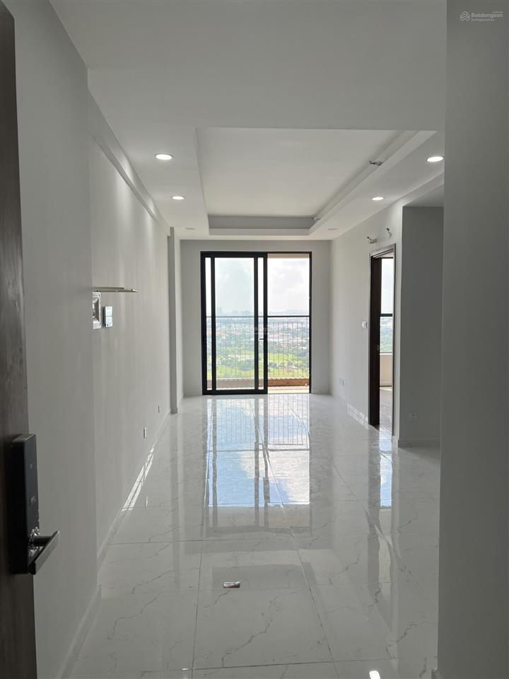 Kẹt tiền cần bán gấp căn 2pn view hồ bơi, giá 1tỷ9 sổ sẵn không vay, công chứng ngay. 0931 344 ***