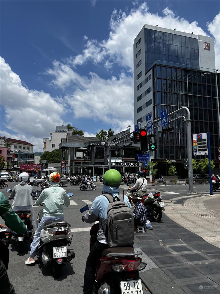 81m2 15 tỉ huỳnh văn bánh, giao nguyễn văn trỗi hẻm 8m, giá rất mềm
