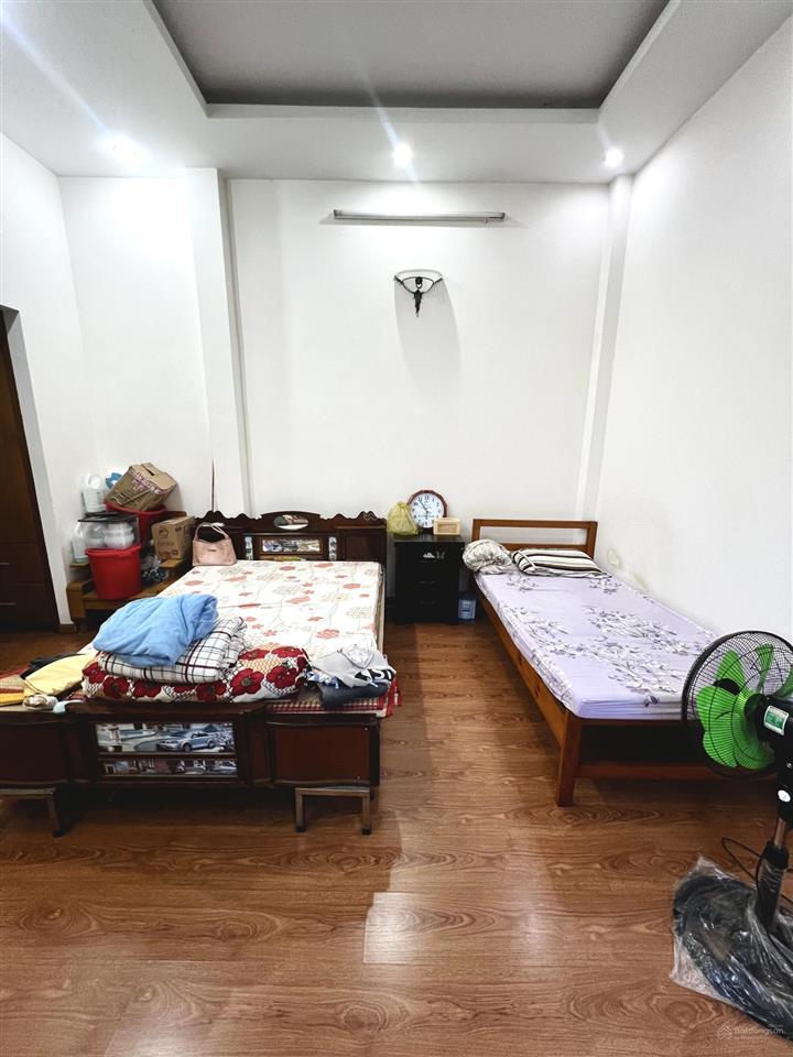 8,7 tỷ  70m2 (4.1m x 17m)  hoàng hoa thám, phú nhuận hxh thông  3 tầng btct  3 tầng btct