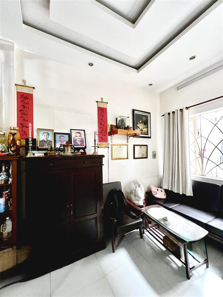 8,7 tỷ  70m2 (4.1m x 17m)  hoàng hoa thám, phú nhuận hxh thông  3 tầng btct  3 tầng btct