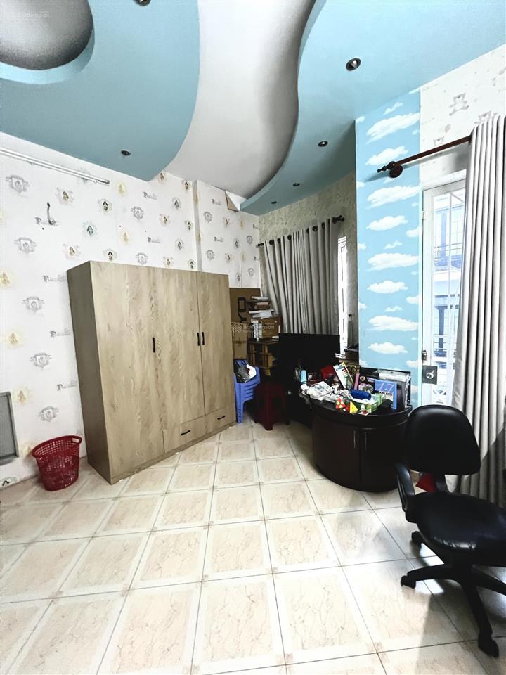 8,7 tỷ  70m2 (4.1m x 17m)  hoàng hoa thám, phú nhuận hxh thông  3 tầng btct  3 tầng btct