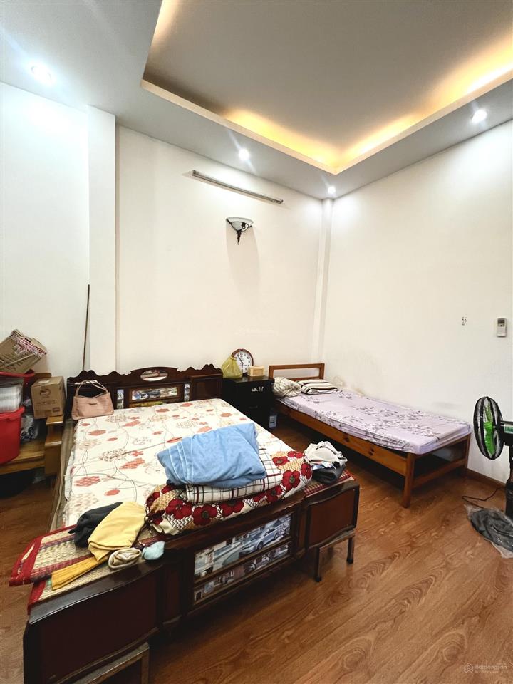 8,7 tỷ  70m2 (4.1m x 17m)  hoàng hoa thám, phú nhuận hxh thông  3 tầng btct  3 tầng btct