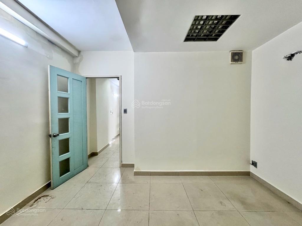 61m2  phú nhuận  3 tầng  xe hơi ngủ nhà sát mặt tiền  10,8 tỷ  ngang 4m x dài 15m  100tr/th