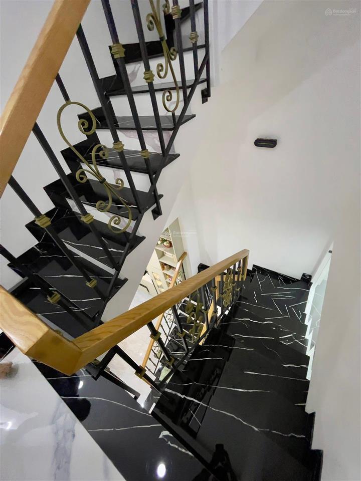 50m2  phan đăng lưu  cao ốc satra exim  4 tầng  siêu mới  sát mặt tiền  hẻm rộng  9,8 tỷ