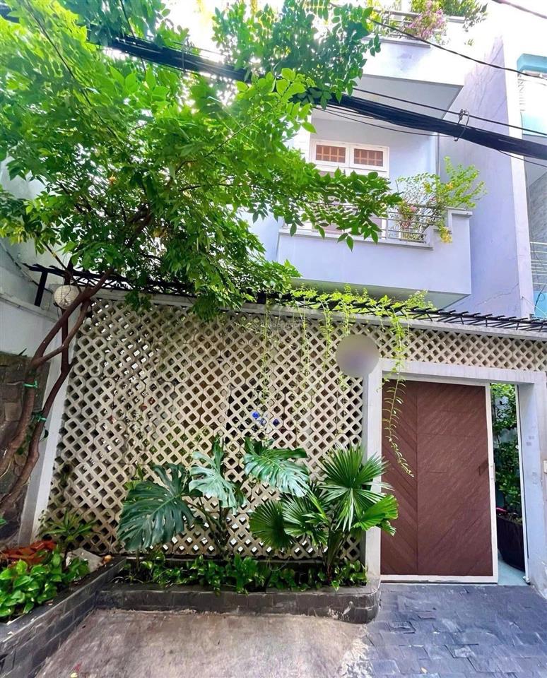 Nguyễn đình chính  80m2 (6m x 13m)  20 tr/ th  11,9 tỷ  sổ đẹp  phú nhuận