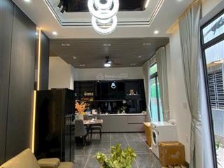 Nhà đẹp trung tâm hải châu đà nẵng chỉ cần xách vali vào ở nhà mới hiện đại,chỉ 4tỷ x