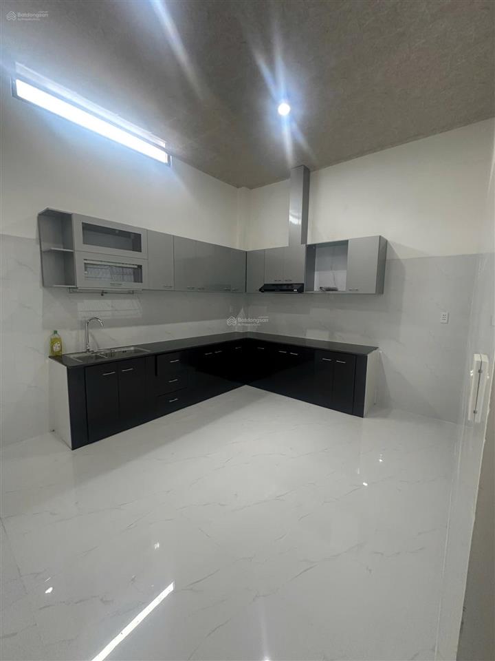 Bán nhà 2 mê mặt tiền nguyễn công hoan, đà nẵng vị trí gần bến xe, sát đường tú mỡ