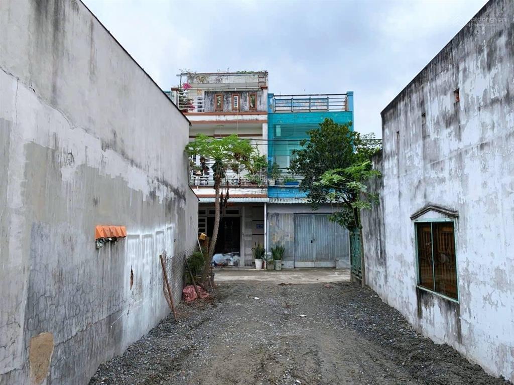 Ngộp bank gia chủ thanh lý lô đất dt 120.3m2 ngay vòng xoay an lạc