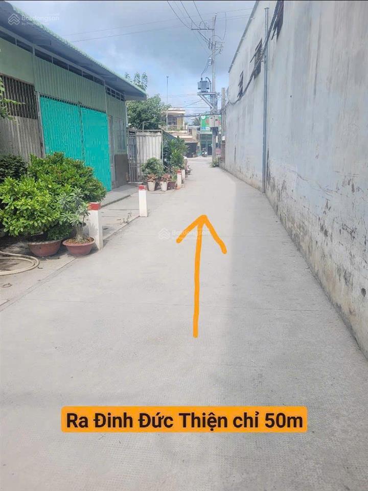 Hàng hiếm pháp lí đầy đủ + hỗ trợ khách vay bank bán gấp nhà c3 sát chợ bình chánh