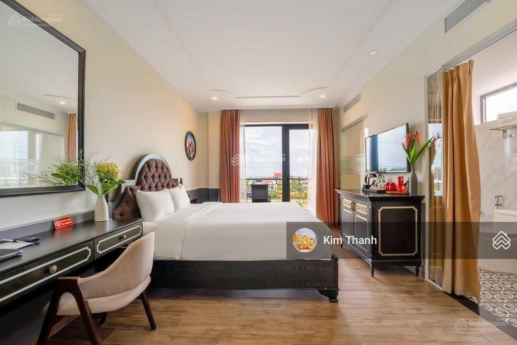 Sang nhượng khách sạn 4 vip 39 phòng mặt tiền lạc long quân cách biển an bàng 200m