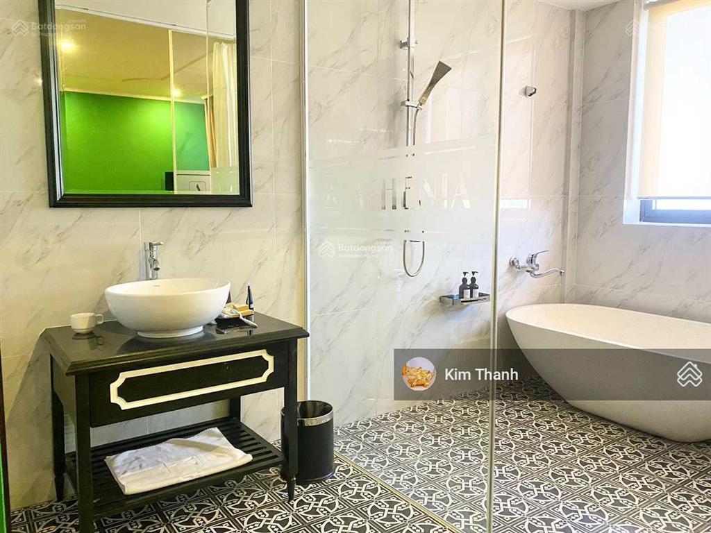 Sang nhượng khách sạn 4 vip 39 phòng mặt tiền lạc long quân cách biển an bàng 200m
