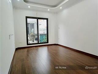 Bán nhà phúc lợi long biên dt 35m2x5t ngõ thông ô tô khu vực sầm uất