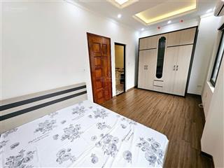 Bán nhà phúc lợi long biên dt39m2x5t gần trường học các cấp full nội thật ở sướng