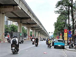 Bán nhà cạnh chợ cầu diễn  54m  mt 4,6m  ngõ thông ô tô, đi lại thuận tiện  đủ nt  12 tỷ hơn