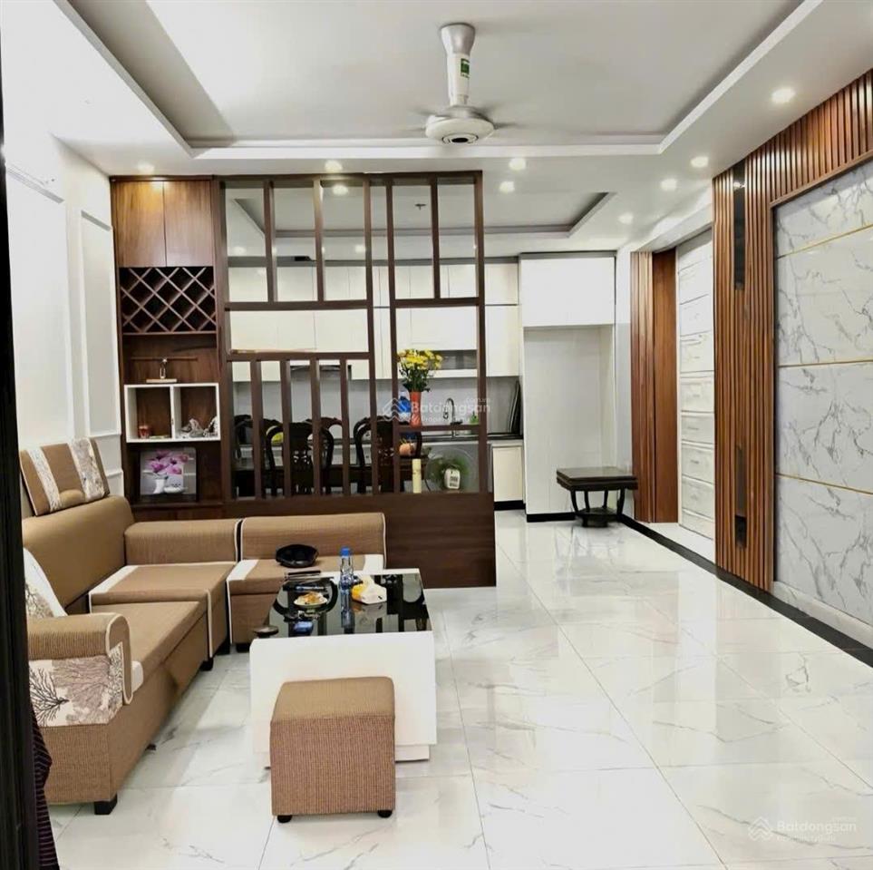 Bán nhà cạnh chợ cầu diễn  ngõ thông ô tô  kd  52m2  5t  mặt tiền lớn  giá cực tốt