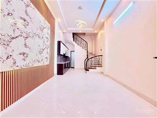 Nhà đẹp phố khương thượng  phù hợp gia đình trẻ, gần nhiều trường học  36m²  7.6 tỷ