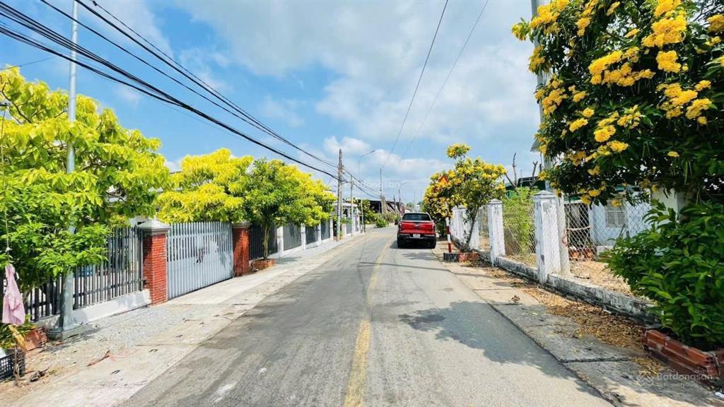 Mảnh đất 5000m² gần hồ bà tô xuyên mộc chỉ 45 tỷ thương lượng