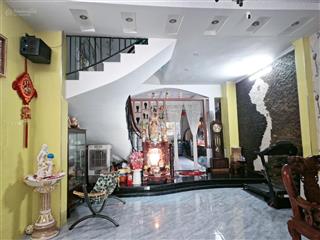 Bán nhà  chỉ 12.5 tỷ  4 tầng  110m2 ( 5,8x19 )  xe hơi ngủ trong nhà  huỳnh tấn phát , quận 7