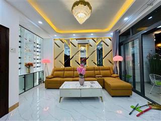 Nhà đẹp  chỉ 8,6 tỷ  105m2  huỳnh tấn phát , phú thuận, quận 7  nhà 3 tầng  sân rộng