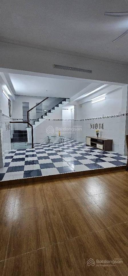 Nhà đẹp hẽm 861 trần xuân soạn, quận 7, 55m2(4.4x12 ) 2 tầng  giá chỉ 5.6 tỷ