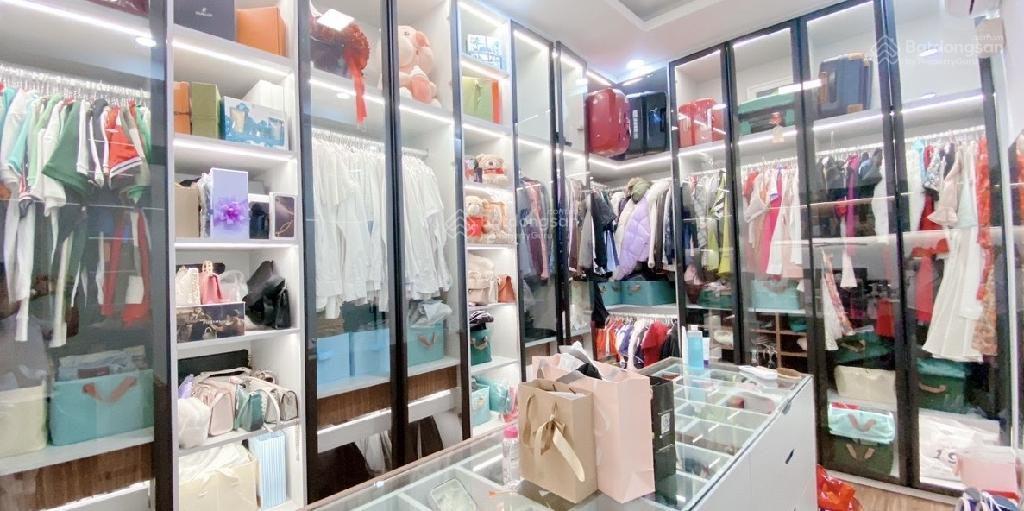 Nhà đẹpgiá tốt  trần xuân soạn, quận 7  chỉ 9,5 tỷ  103m2 ( 4,3x23)  2 tầng  có sân trước sau