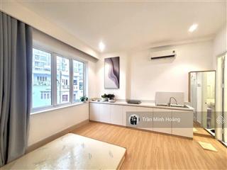 Căn hộ cho thuê 35m2 full nội thất giặt riêng cửa sổ lớn cạnh landmark ở nguyễn hữu cảnh gần q1, q2