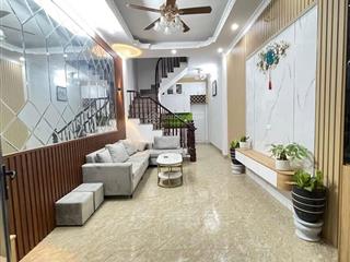 Chính chủ  bán nhà lĩnh nam  cách 1 nhà ra oto tránh  hơn 6 tỷ  30m  5 tầng  full nội thất