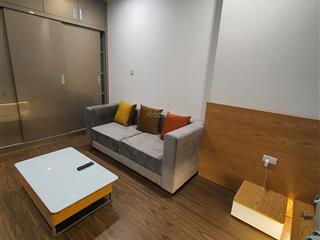 Chủ nhà gửi cho thuê studio vinhomes westpoint w1 tầng trung 72m2 13tr vào luôn