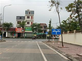 Lô góc, diện tích 122m2, đối diện cổng trường thcs nguyễn cao phường phượng mao, quế võ, bắc ninh