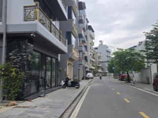 Vạn phúc, hà đôngđối diện galaxy vạn phúcđường 3 ô tô tránhô tô vào nhàvỉa hèkinh doanh khủng