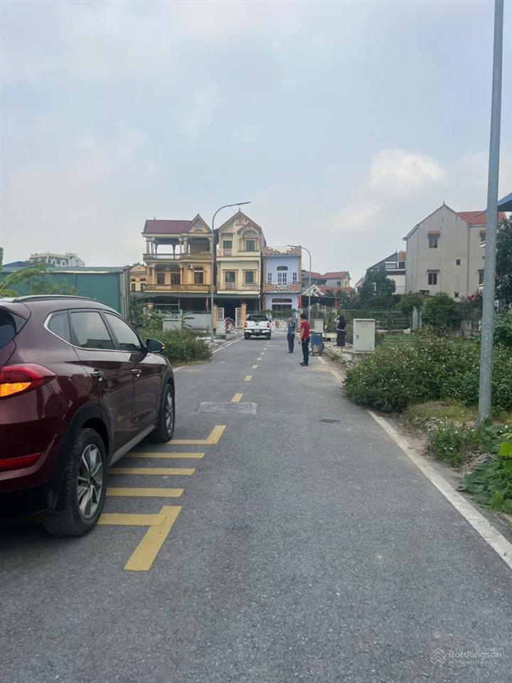 Bán đất đấu giá sát vin 2,3 tại thôn tăng bảo, tân quang, 4,15 tỷ, 98m2