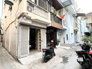 Chính chủ bán nhà 2 tầng lô góc 30m2 tại lê quang định q.bình thạnh, 10m ra mặt tiền chỉ 4.x tỉ
