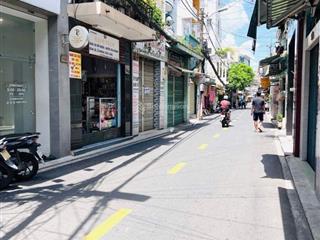 Bán nhà đẹp hxh 4 tầng đinh tiên hoàng bình thạnh 40m2 gần mặt tiền gần quận 1giá nhỉnh 5 tỉ còn tl