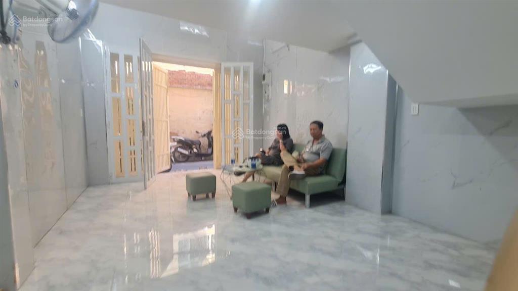 Bán nhà nguyễn trãi, quận 5 5 tầng, 6 phòng giá chỉ 7.2 tỷ!