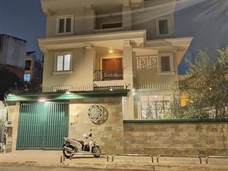 Bán biệt thự cao cấp 4 tầng (12,5x19m)  nhỉnh 130 tỷ, quận 1, căn góc đường rộng 15m, 3 mặt thoáng