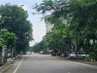 Bán 2 lô liền nhau mặt đường lê thánh tông khả lễ 1 (xây tự do). diện tích 162m2