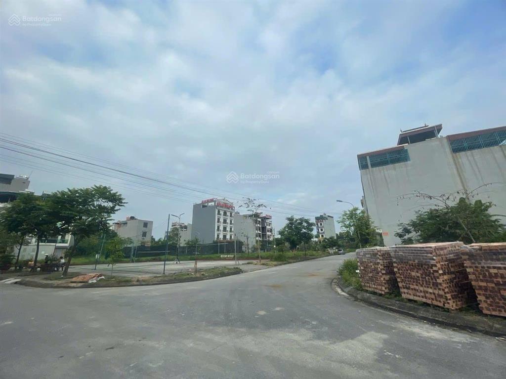 Em cần bán 1 số lô chu mẫu 1 và chu mẫu 2. quý anh chị có nhu cầu đầu tư hay mua bán xin em