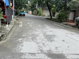 Chính chủ bán đất dịch vụ khu a yên nghĩa. diện tích 50m2 mt 5m. không lỗi phong thuỷ