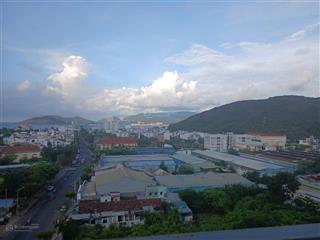 Bán nhanh căn góc view trực biển chung cư ph, nha trang