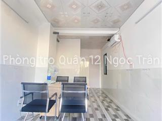 Phòng kiot mới xây sẵn máy lạnh q12