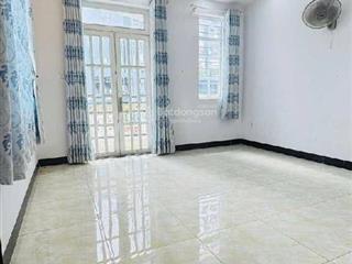 Bán nhà đẹp mễ cốc quận 8, 45m2, 3 tầng 4 pn, cách mặt tiền đường chỉ vài bước chân