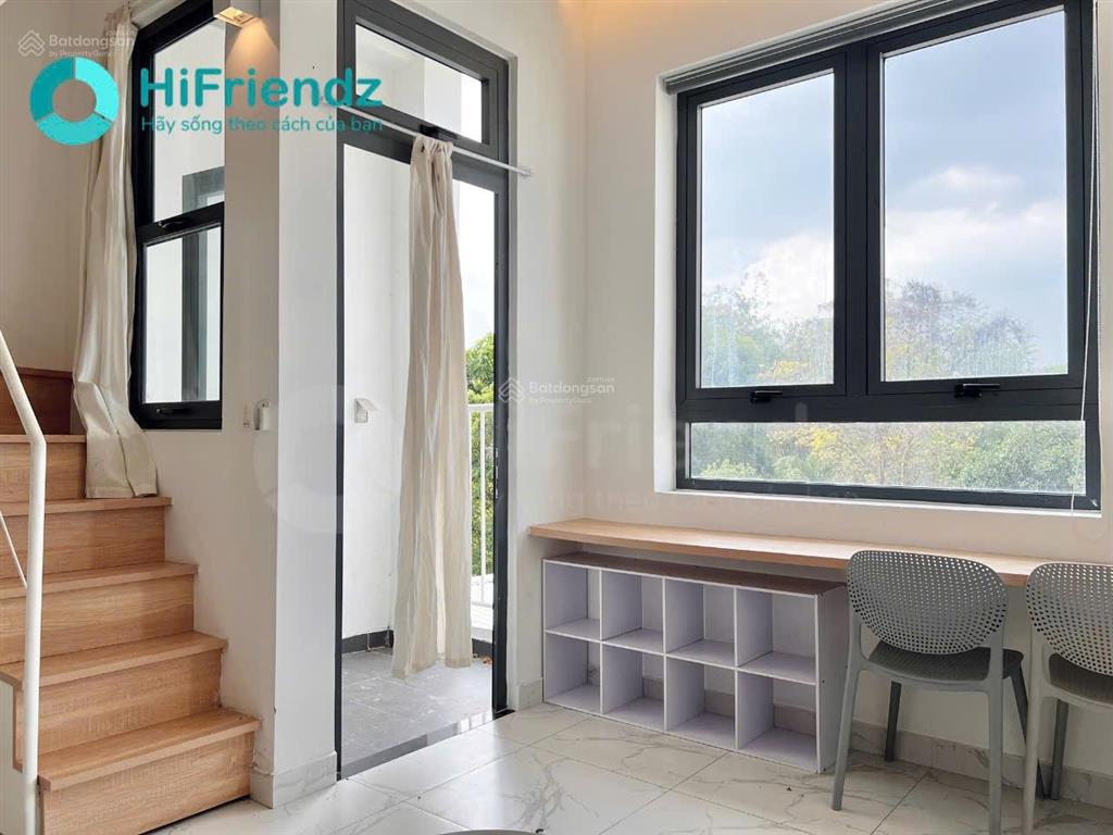 Cho thuê phòng mới 100%  full nội thất có ban công thoáng mát nằm ngay trung tâm bình thạnh