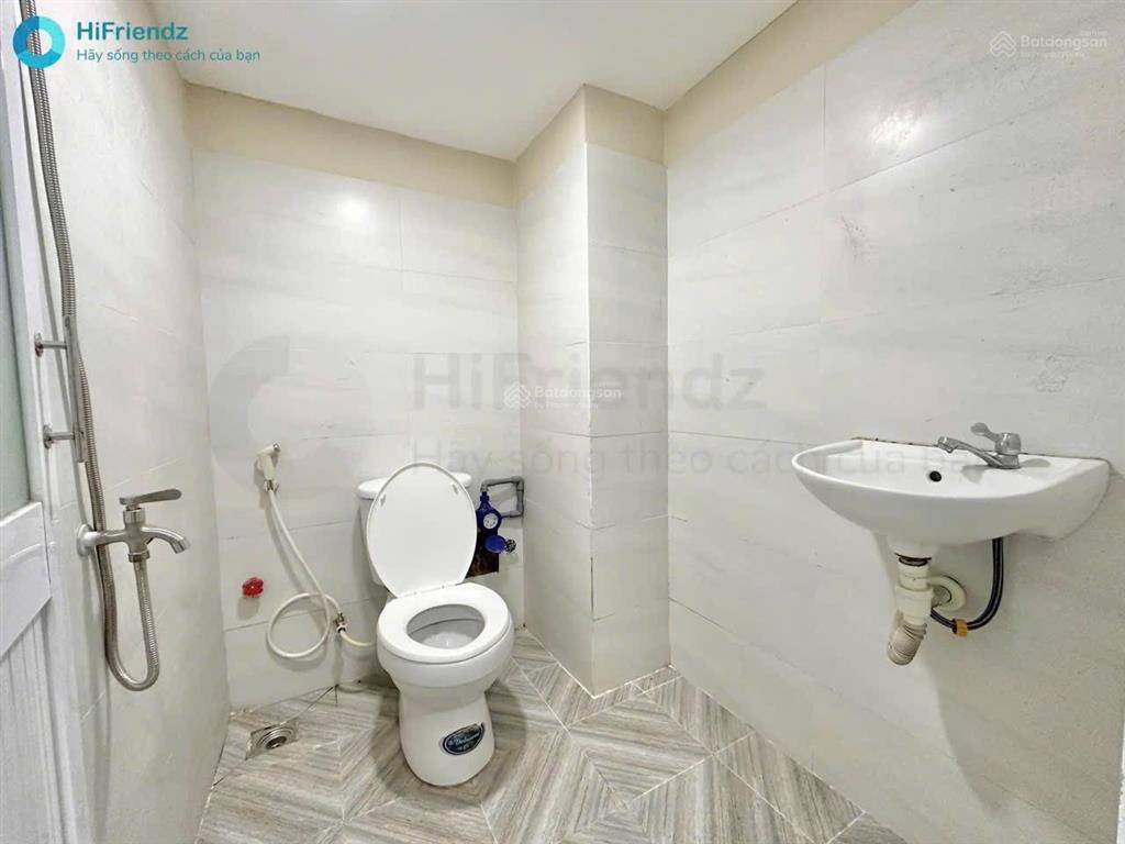 Cho thuê phòng mới  nội thất bóc seal  không giới hạn người ở nằm ngay trung tâm gần trường đh