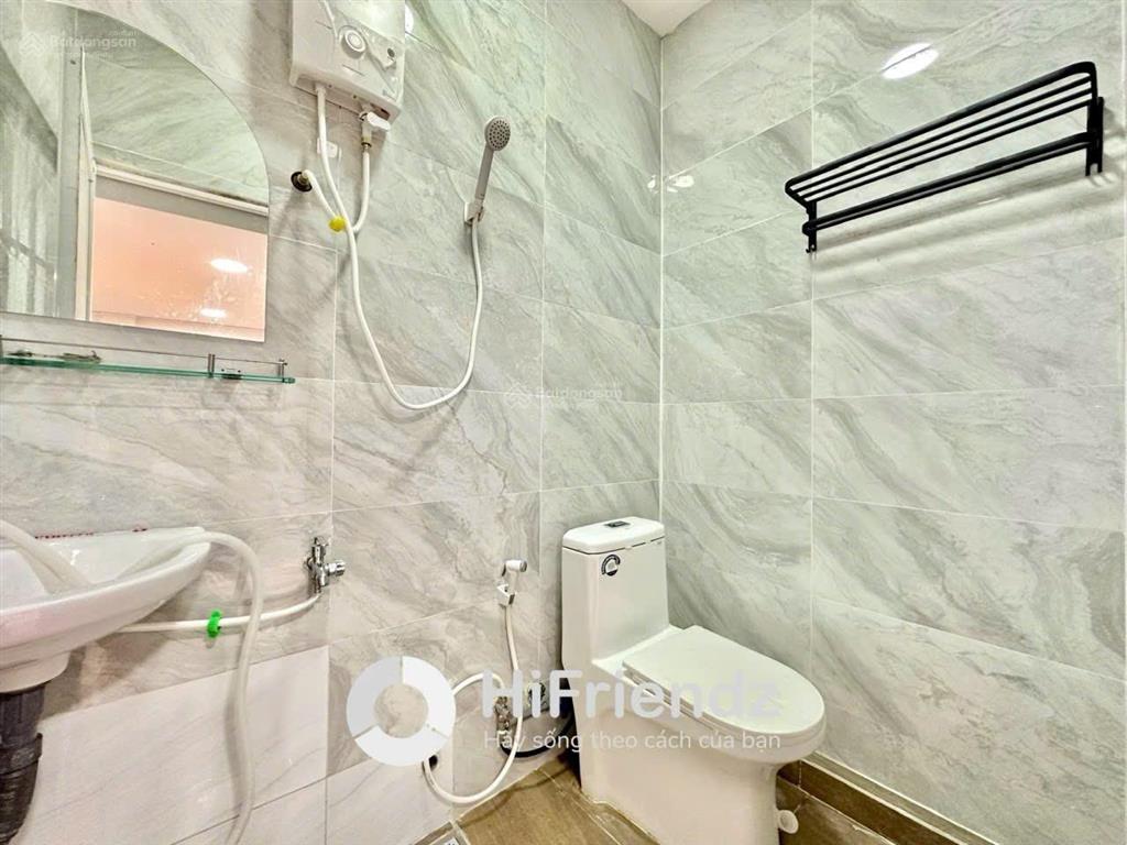 Cho thuê phòng full nt thang máy ban công nằm ngay trung tâm bình thạnh sát vách các trường đh lớn