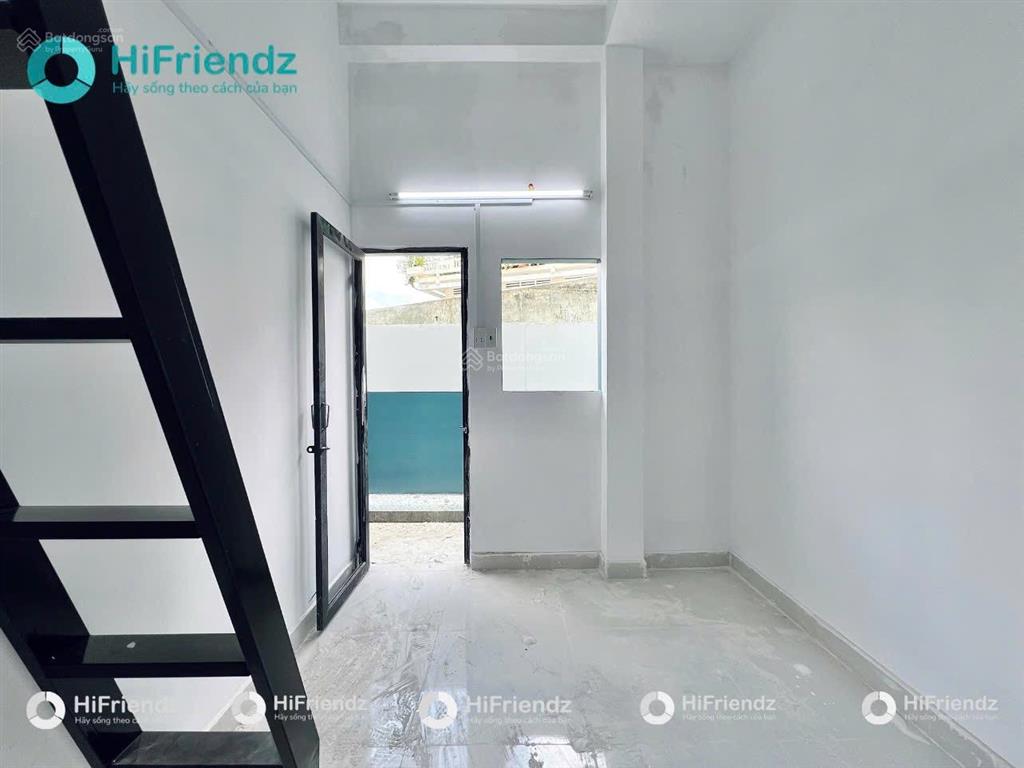 Cho thuê phòng mới 100%  cửa sổ thoáng mát  gác cao nằm ngay trung tâm bình thạnh