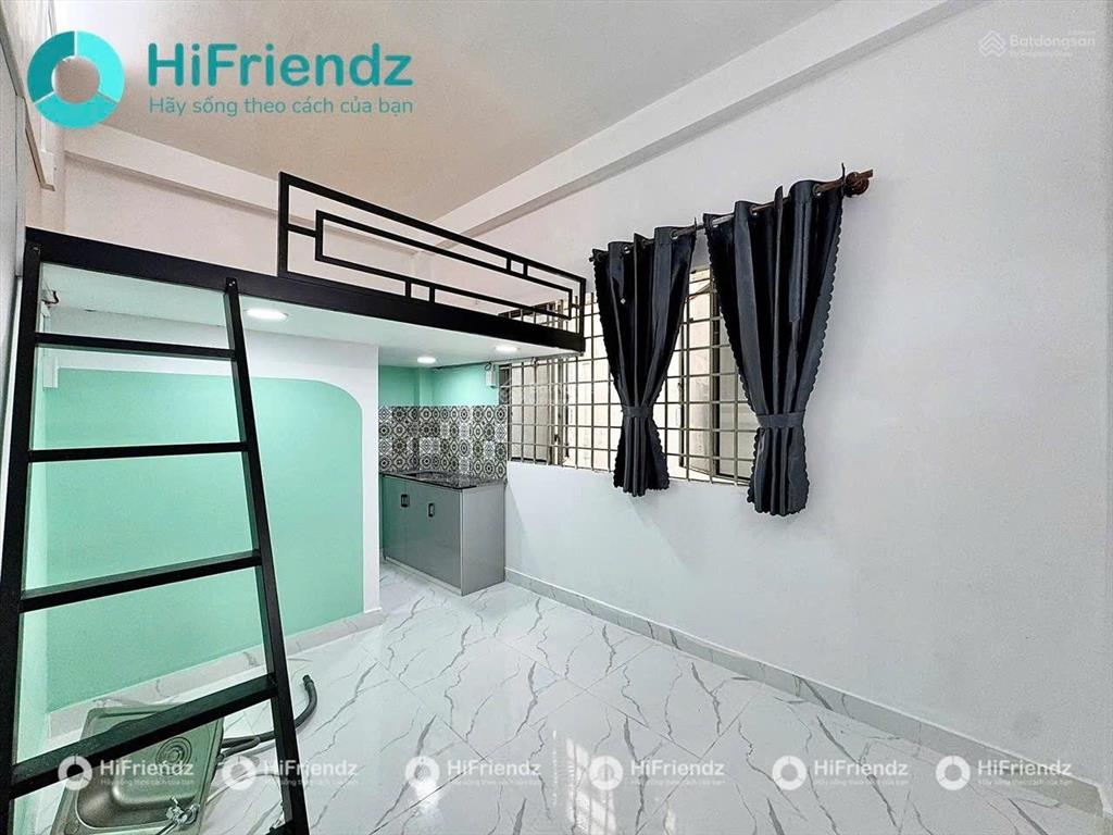 Cho thuê phòng mới 100%  cửa sổ trời thoáng mát  gác cao nằm ngay trung tâm quận bình thạnh