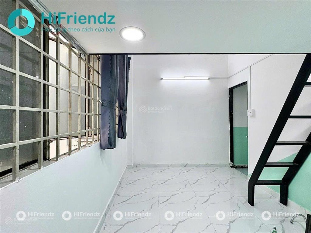 Cho thuê phòng mới 100%  cửa sổ trời thoáng mát  gác cao nằm ngay trung tâm quận bình thạnh