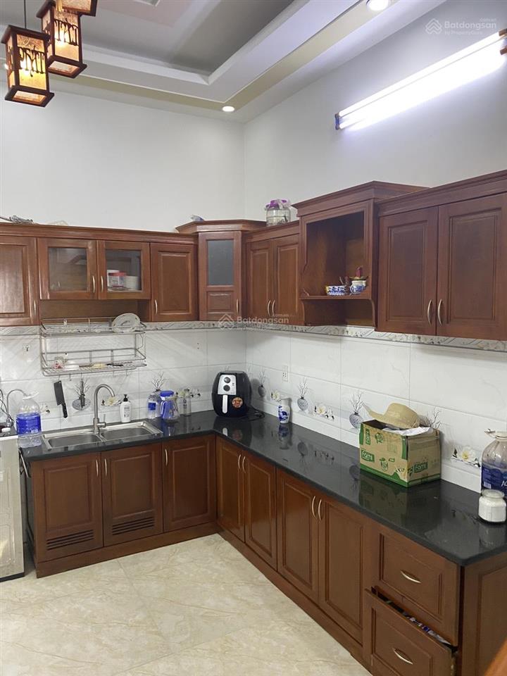 Nhà riêng 1/ ngắn trần thị hè q12. dt 4*17 1trệt2lầu. sân rộng xe hơi đậu trong nhà, giá 5,95tỷ tl